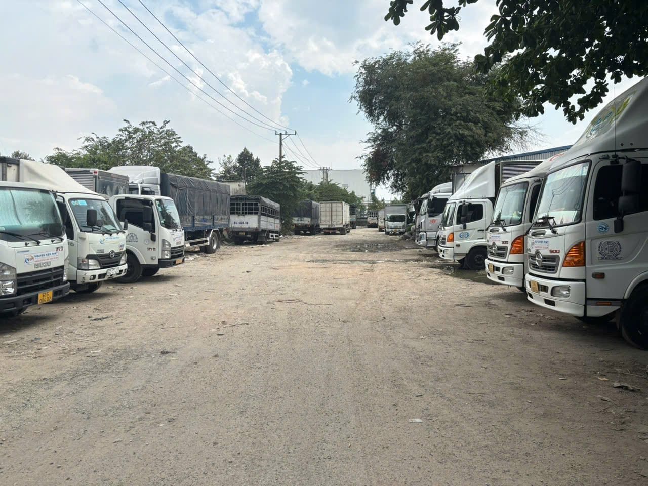 thuê xe tải chở hàng hà nội