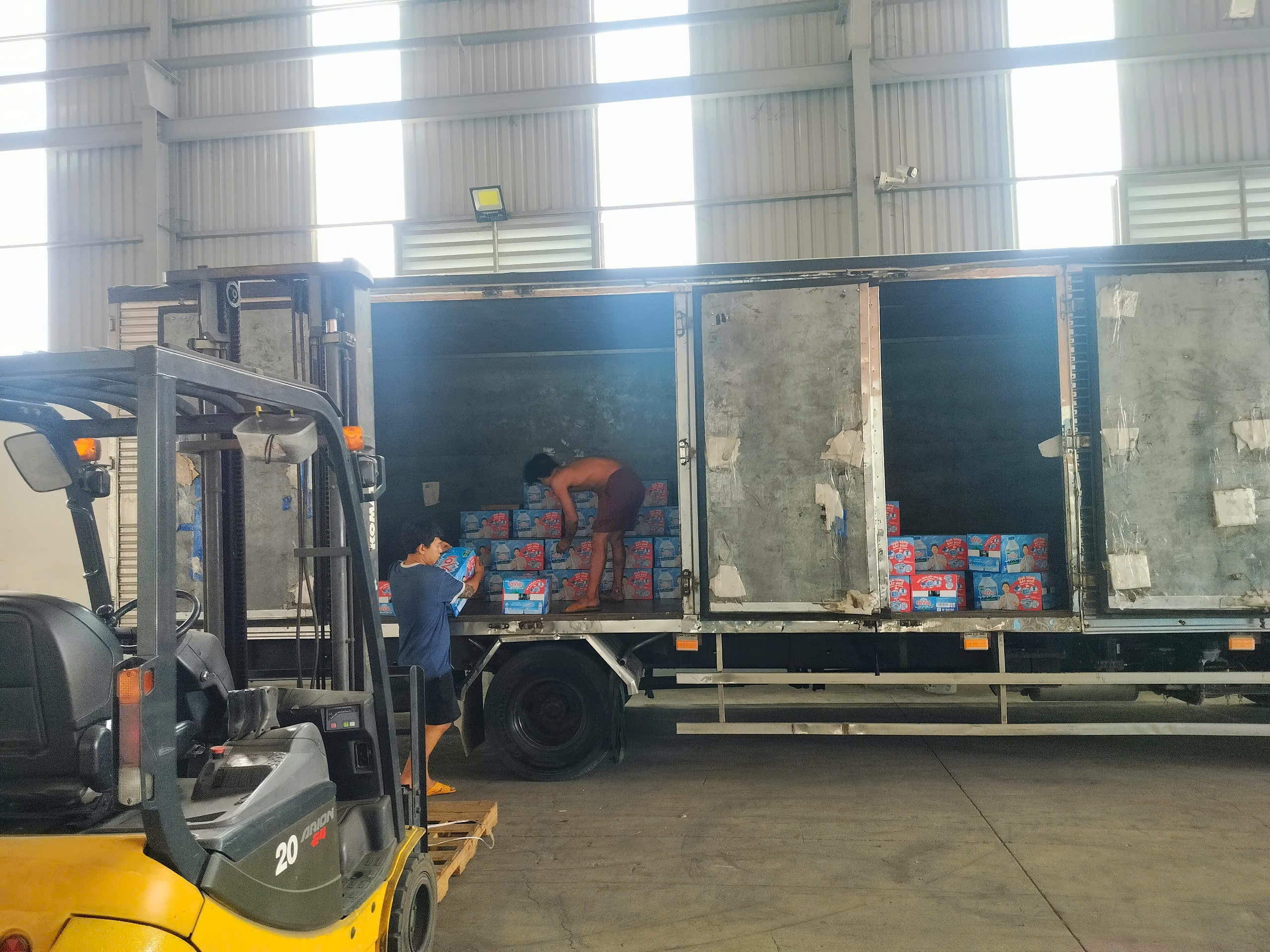 Bảng giá vận chuyển hàng hóa Bắc Nam cập nhật